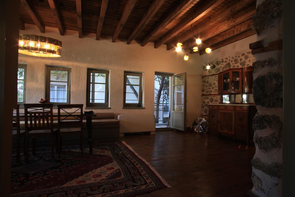 Bayiri Petit Pension Litochoro Extérieur photo